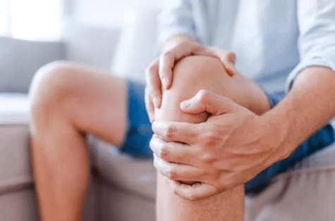 Man with joint pain in his knee